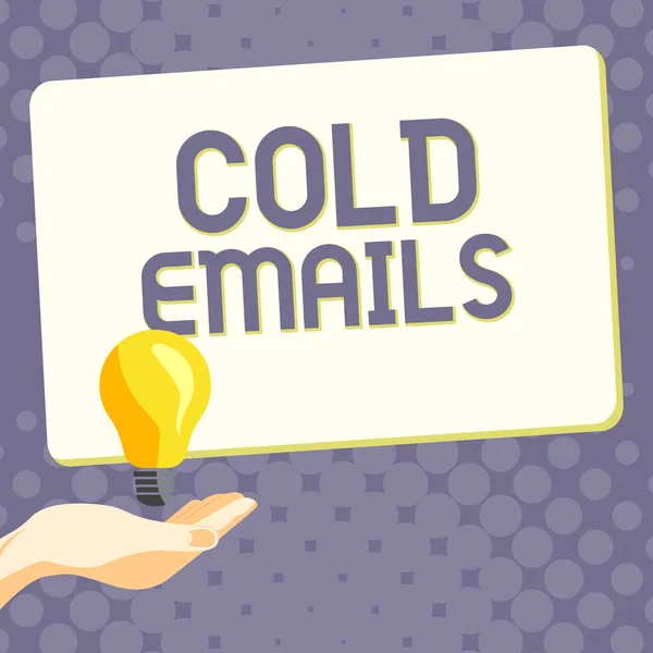 手書きテキスト Cold Emails ビジネスアプローチ未承諾の電子メールは 事前の連絡なしに受信者に送信 — ストック写真