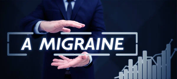 Text Caption Presenting Migraine Business Concept Recurrent Throbbing Headache Affects — Foto Stock