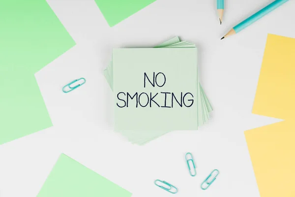 Написання Тексту Куріння Бізнес Ідея Використання Тютюну Заборонена Цьому Місці — стокове фото