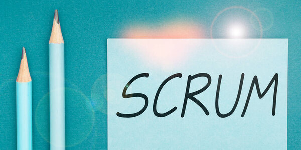 Ручная надпись Scrum, почерк Internet Concept в отличие от печатных письменных символов игры