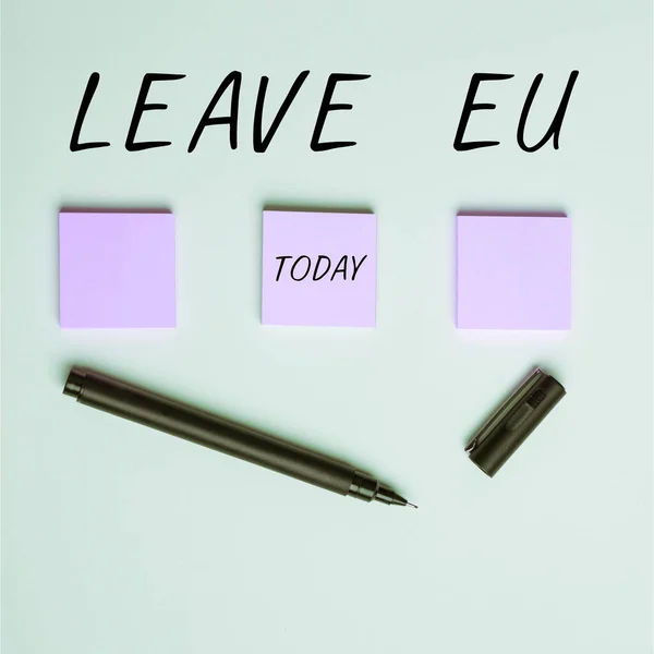 Text Caption Presenting Leave Conceptual Photo Act Person Leave Country — Stock Photo, Image