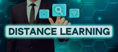 İnternet üzerinden uzaktan yayınlanan el yazısı metni uzaklığı öğrenme, internet kavramsal eğitim dersleri