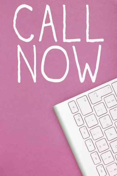 Konceptuální Popisek Call Now Word Chcete Okamžitě Kontaktovat Osobu Pomocí — Stock fotografie