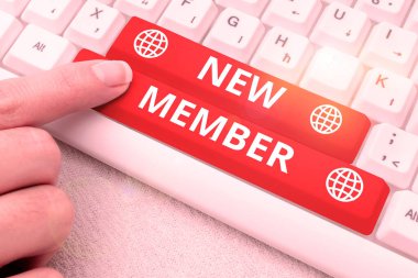 Yeni Üye ve İnternet Kavramını sunan metin başlığı Yeni Çocuk Doğumu şirketine veya ekibine eleman alımı