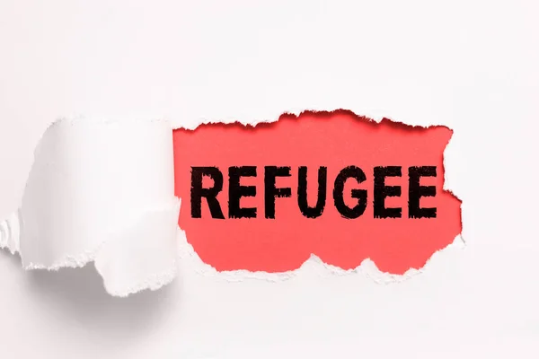 Text Caption Presenting Refugee Concept Meaning Refer Movements Large Groups — Stock Photo, Image