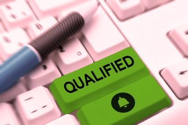 İlhamın nitelikli, iş fikrinin resmi olarak sertifikalı bir iş için eğitildiğini gösteren metin