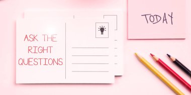 Metin gösterimi yazılıyor Doğru Soruları Sor, Profesyonel bir danışma desteği için Bakış Sözcüğü