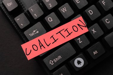 Metin Koalisyonu, İnternet Konsepti 'nin yazılması, farklı partiler, kişiler veya devletlerin ortak eylem için geçici bir ittifak oluşturması