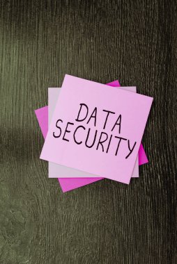 İlham veren Veri Güvenliği, İş Yaklaşımı Gizlilik Diski Şifreleme Yedekleme Parolası Kalkanlarını gösteren metin