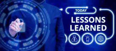 Dersler Öğrenildi, İş Vitrini Gösterimi Paylaşımı Destekle ve deneyimden türetilmiş bilgiyi kullan