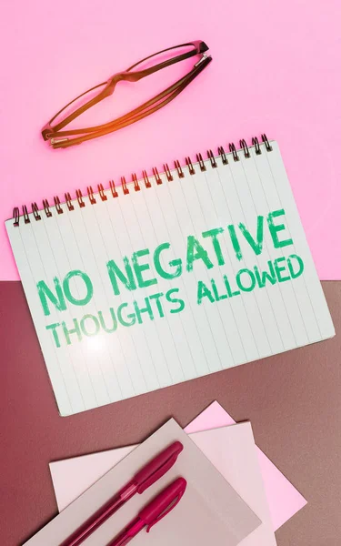 Podpis Tekstowy Prezentujący Negative Thoughts Dozwolone Słowo Wpisany Zawsze Pozytywne — Zdjęcie stockowe