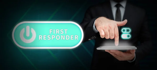 Название Концепции First Responder Business Idea Person Who Responsible Going — стоковое фото