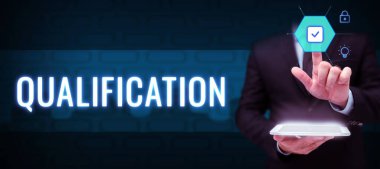 Belirli bir işi yapmak için resmi izin ve sertifika anlamına gelen nitelikleri gösteren metin işareti