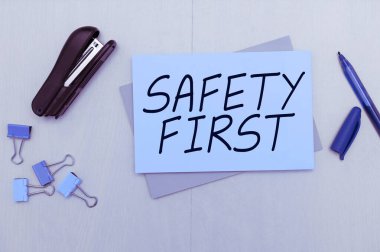 Kavramsal gösterim güvenliği önce, gereksiz risklerden kaçının dikkatli olun dikkat edin