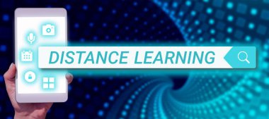 El yazısı Mesafesi Öğrenme, Eğitici dersler üzerine Yazılan Sözcük İnternet üzerinden uzaktan yayınlanıyor