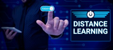 Metin Mesafesi Öğrenme yazımı, İnternet üzerinden uzaktan yayınlanan eğitim dersleri üzerine yazılmış sözcük