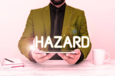 Tehlikeyi ya da riski tanımlayan kavramsal başlık Tehlike, İş yaklaşımı hesabı veya açıklama