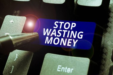 Metin gösterimi yazılıyor Para israfını durdurun, kişi veya gruba kaydetmeye başlamalarını ve akıllıca kullanmalarını tavsiye edin