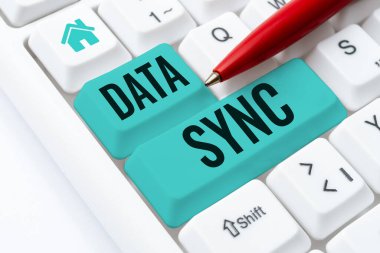 El yazısı metni Data Sync, farklı kaynaklar tarafından sürekli olarak oluşturulan iş konsept verileri