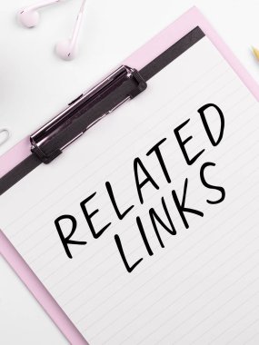 İlgili Bağlantılar sunan metin başlığı, Bir Web Sayfası Çapraz referans Hotlinks Hyperlinks içinde Kavramsal fotoğraf web sitesi