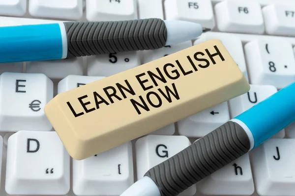 Conceptual Display Learn English Now Business Approach Gain Acquire Knowledge — Foto Stock