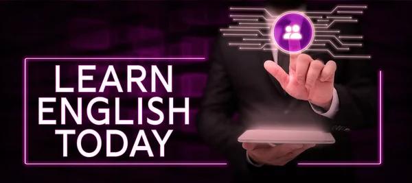 손으로 오늘날 영어를 배우라 전시는 영어에 기술을 얻거나 — 스톡 사진