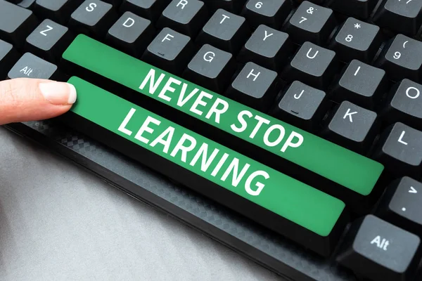 Text Showing Inspiration Never Stop Learning Internet Concept Continue Improve — Fotografia de Stock