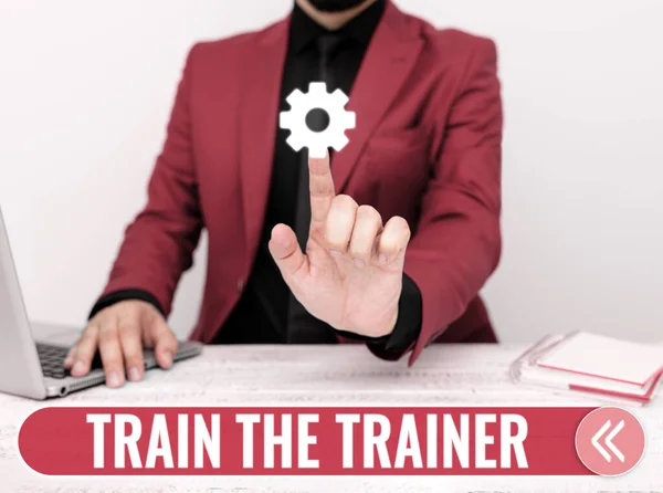 Sign Displaying Train Trainer Business Concept Identified Teach Mentor Train — Stockfoto