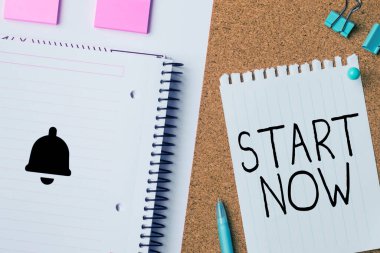 Kavramsal görünüm Başla Şimdi, iş gösterisi çalışmaya başlamaktan ya da bir şeyler yapmaktan çekinmeyin.