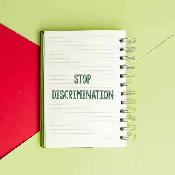 Sinal Texto Mostrando Stop Discriminação Ideia Negócio Prevenir Escavação Ilegal — Fotografia de Stock