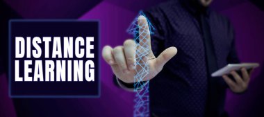 El yazısı Mesafesi Öğrenme, Kavram Anlamı İnternet üzerinden yayınlanan eğitici dersler