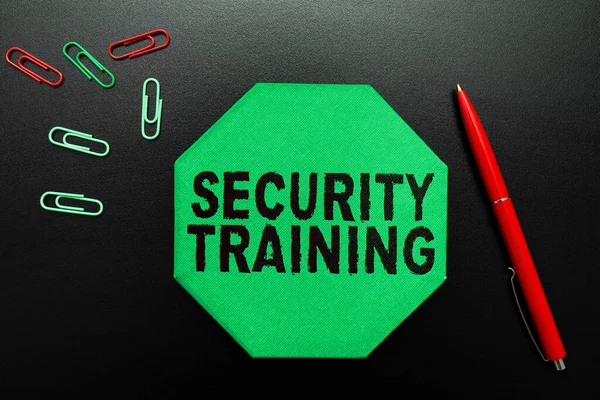 Sign Displaying Security Training Word Providing Security Awareness Training End — Fotografia de Stock