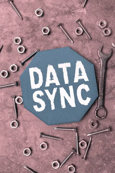 Tekstbord Met Data Sync Business Idee Gegevens Die Continu Wordt — Stockfoto