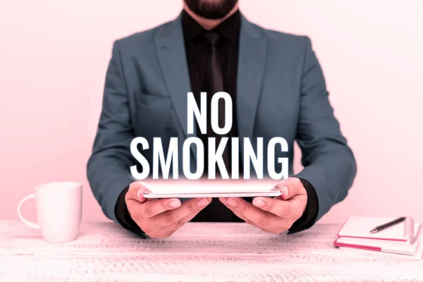 Концептуальный Заголовок Smoking Concept Meaning Using Tobacco Forbiden Place — стоковое фото