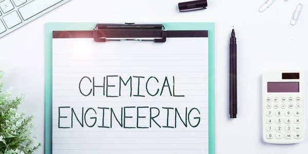 Yazısı Kimya Mühendisliği Endüstriyel Kimya Uygulamalarıyla Lgili Gelişmeler Üzerine Yazılan — Stok fotoğraf