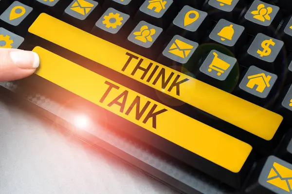 Text Sign Showing Think Tank Business Concept Thinking Innovative Valuable — Stockfoto