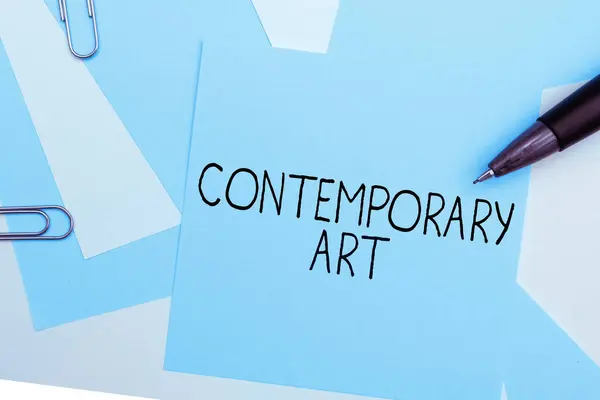 Esposizione Concettuale Arte Contemporanea Vetrina Impresa Realizzata Oggi Artisti Viventi — Foto Stock