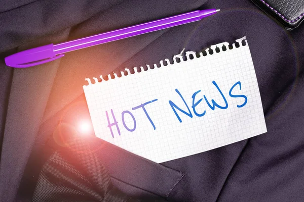 Writing Displaying Text Hot News Business Concept Subject Experiences Surge — Stockfoto