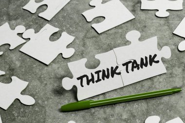 Düşünce Tankı, İnternet Kavramını sunan metin başlığı Yenilikçi Değerli Çözümler Düşünme Başarılı Fikirler