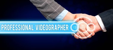 El yazısı metni Profesyonel Videograf, Film Yapımı Sözcüğü Bir uzman tarafından dijital olarak kaydedildi