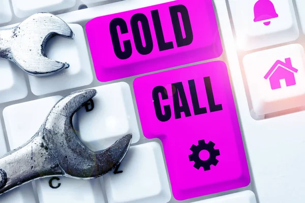 Tekstbord Met Cold Call Business Idee Ongevraagd Telefoontje Van Iemand — Stockfoto