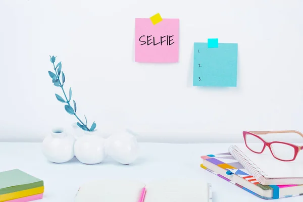 Texto Escrito Mão Selfie Business Mostra Fotografia Que Alguém Tirou — Fotografia de Stock