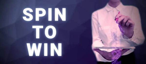 手書きのサインは勝つためにスピン Wordはあなたの運を試してみてくださいフォーチュンカジノギャンブル宝くじゲームリスク — ストック写真