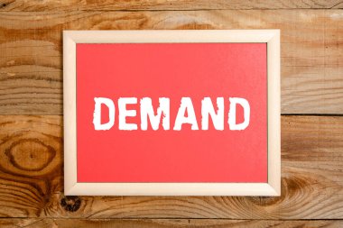 İlham talebini gösteren metin, iş şovu ısrarcı ve izin isteyen talepleri otoriter bir şekilde sorun