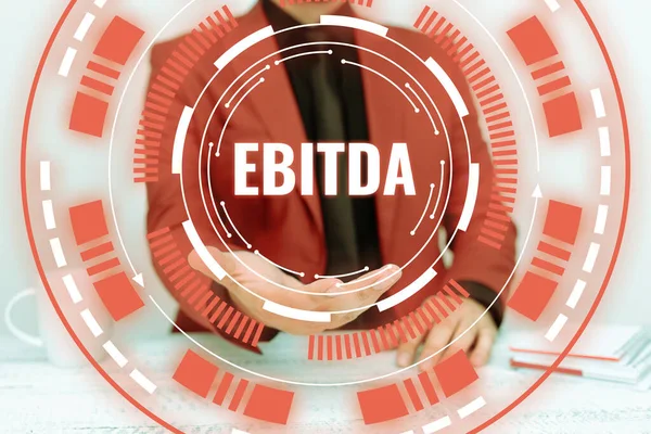 显示Ebitda的文字符号 税前收入的概念用来评估公司的业绩 — 图库照片