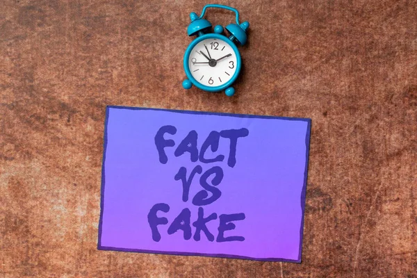 Text Ukazující Inspiraci Fakta Falešné Obchodní Přístup Pravda Nebo Falešná — Stock fotografie