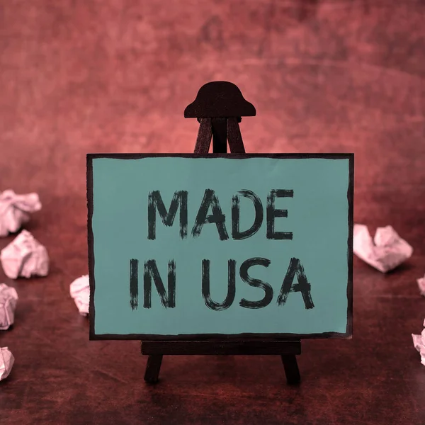 米国で作られたインスピレーションを示すテキスト ビジネスアイデアアメリカのブランドは ローカル製品を製造しました — ストック写真