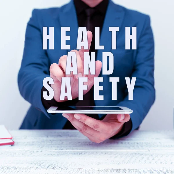 Signo Texto Que Muestra Salud Seguridad Concepto Negocio Tomar Las — Foto de Stock