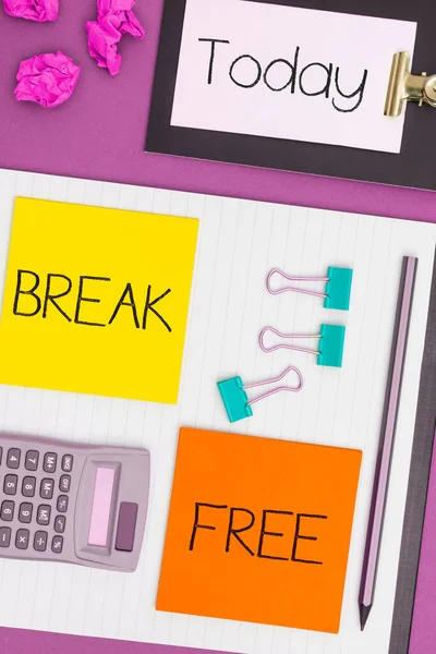 Konzeptionelle Anzeige Break Free Geschäftsidee Eine Andere Art Rettung Aus — Stockfoto