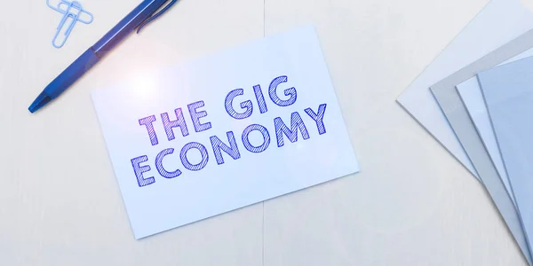 Escrita Exibindo Texto Gig Economy Internet Concept Mercado Contratos Curto — Fotografia de Stock